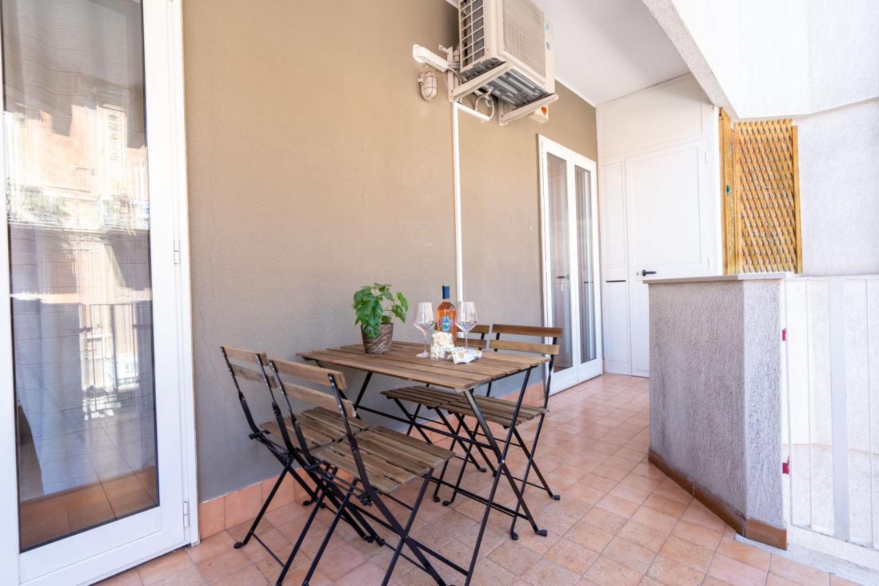 Universita & Stazione Airy Apartment With Parking Bari Exterior foto